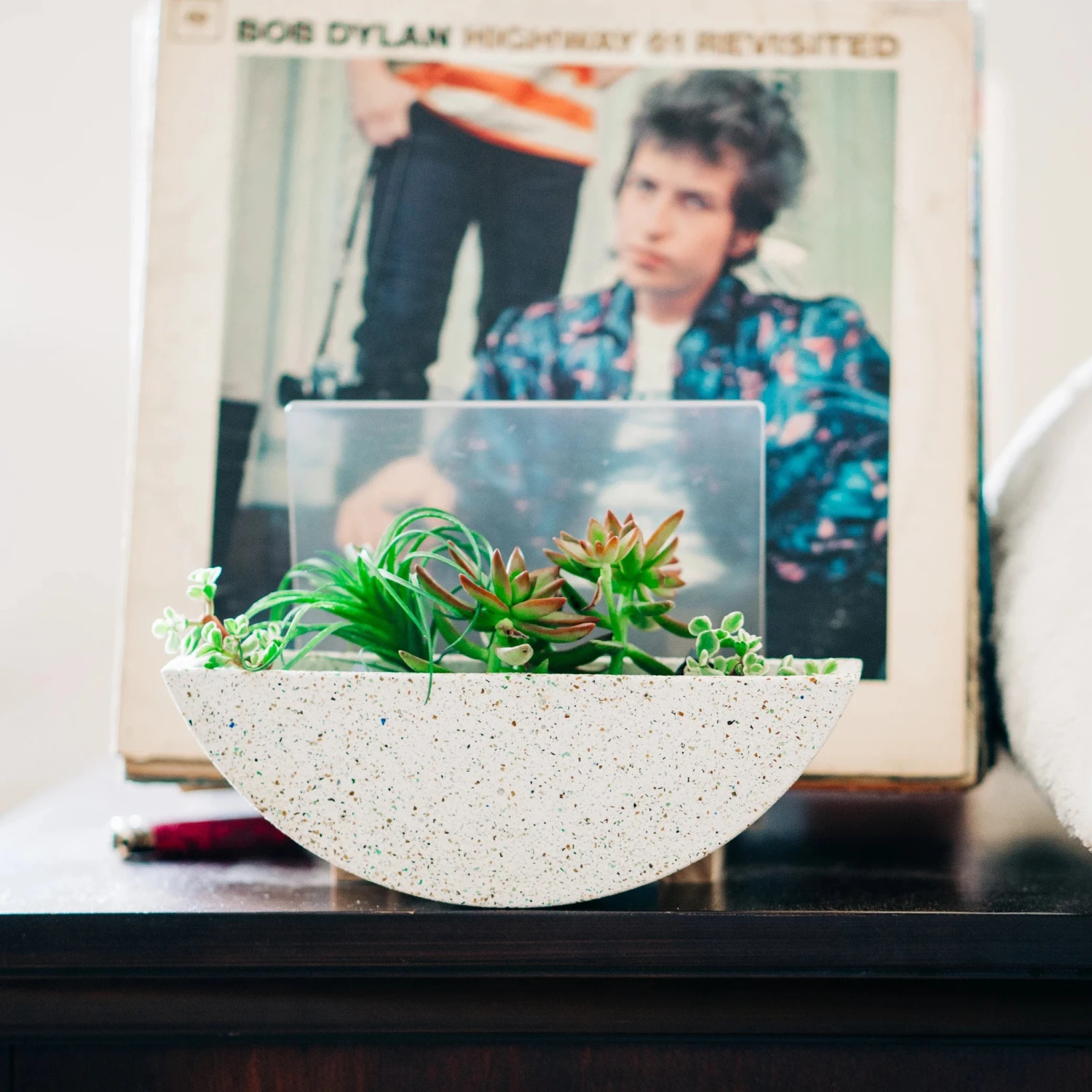 Pretti.Cool Totter Planter White Terrazzo 1 Pretti.Cool Totter Planter White Terrazzo