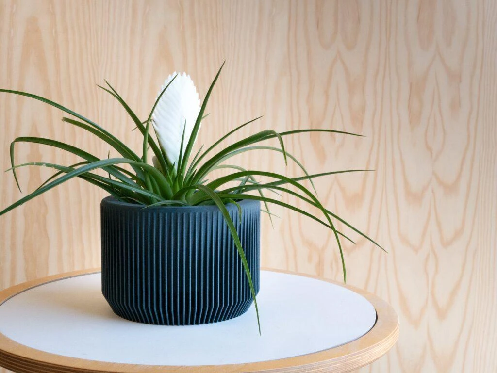 Praha Planter In BLUE By MINIMUM DESIGN 1 Praha Planter In BLUE By MINIMUM DESIGN