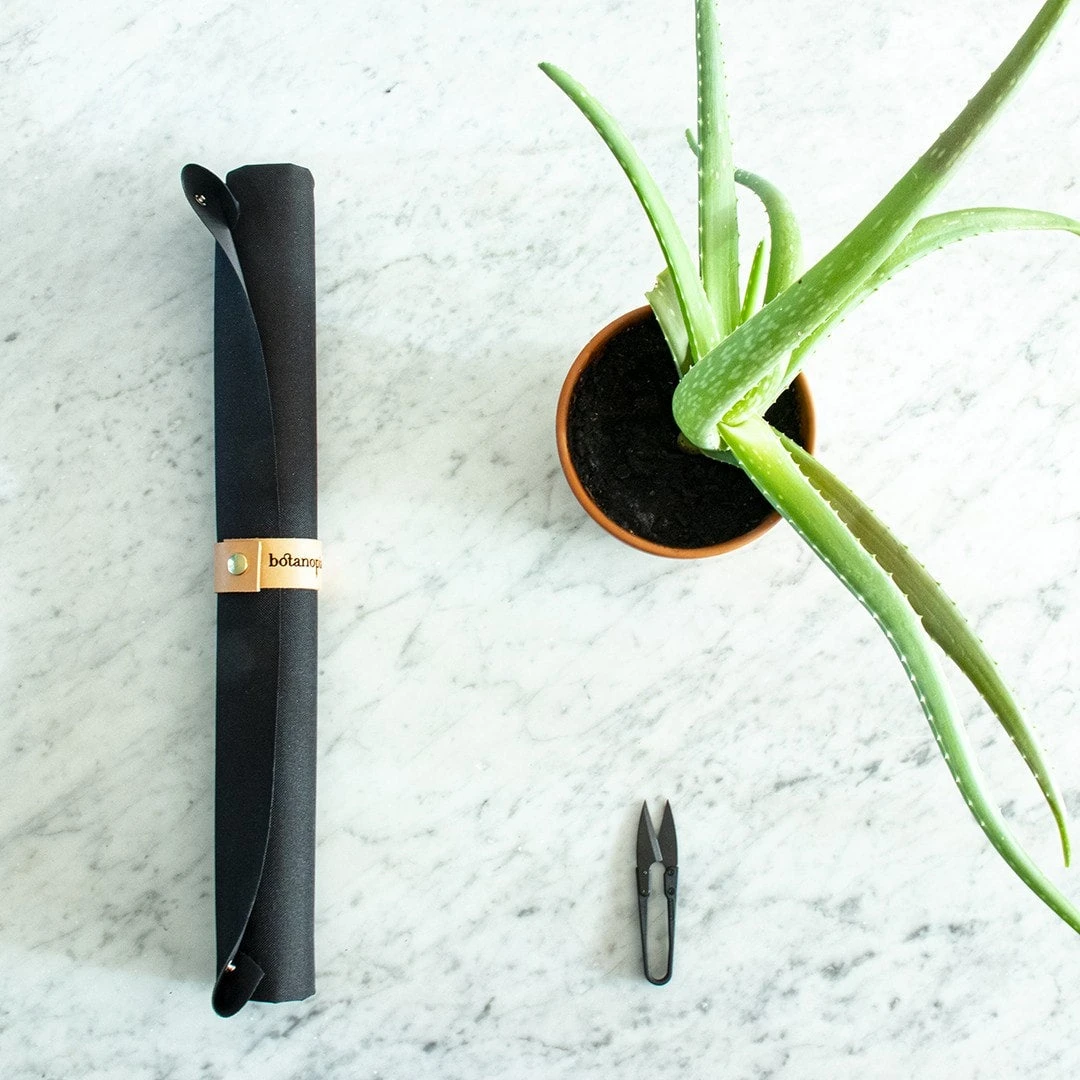 Urban Potting Tarp For Tabletop Gardening By BOTANOPIA 2 Urban Potting Tarp For Tabletop Gardening By BOTANOPIA - Image 2